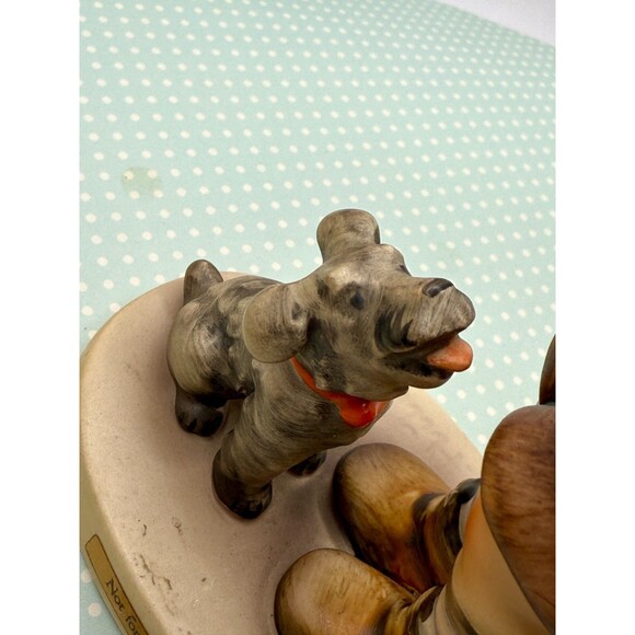 Hummel Goebel "NOT FOR YOU" Boy with Bouquet and Dog TMK4 #317 - 5.5" Tall - Picture 9 of 11